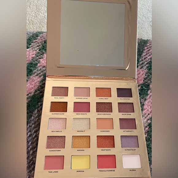 ICONIC LONDON Sunset To Sunrise Eyeshadow Palette - Picture 2 of 6